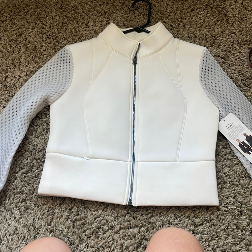 Alo yoga shell jacket